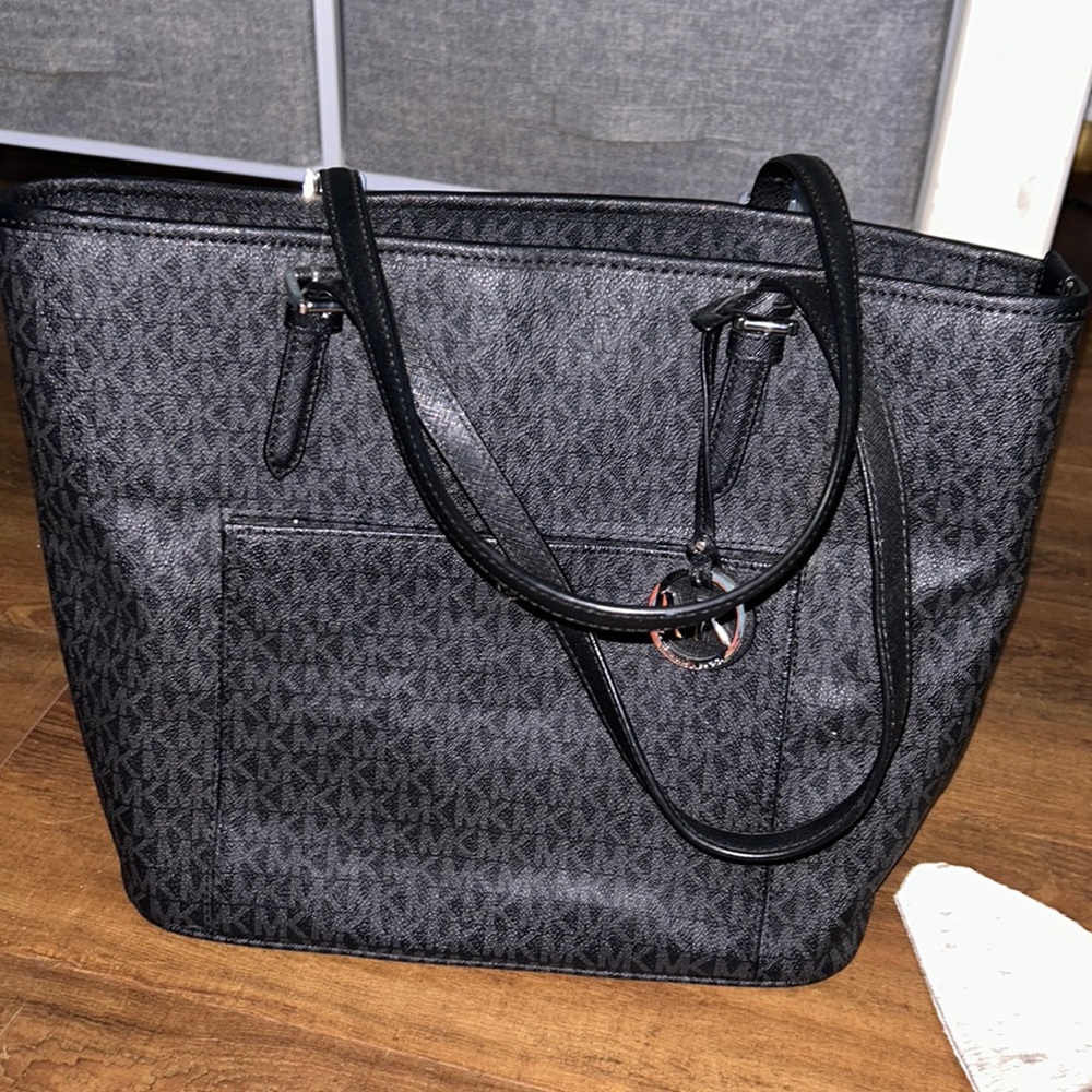 Large Michael Kors purse.